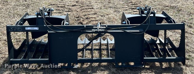 image for item KR9433 Skid steer grapple bucket