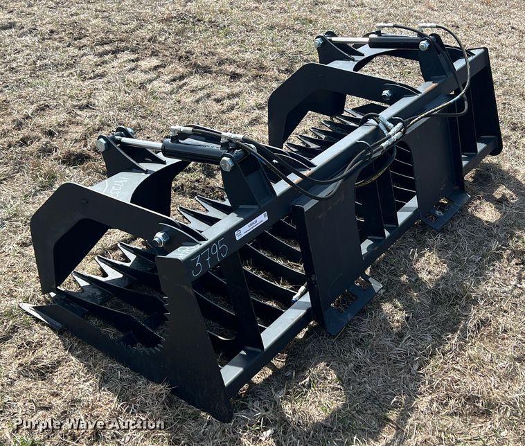 image for item KR9433 Skid steer grapple bucket