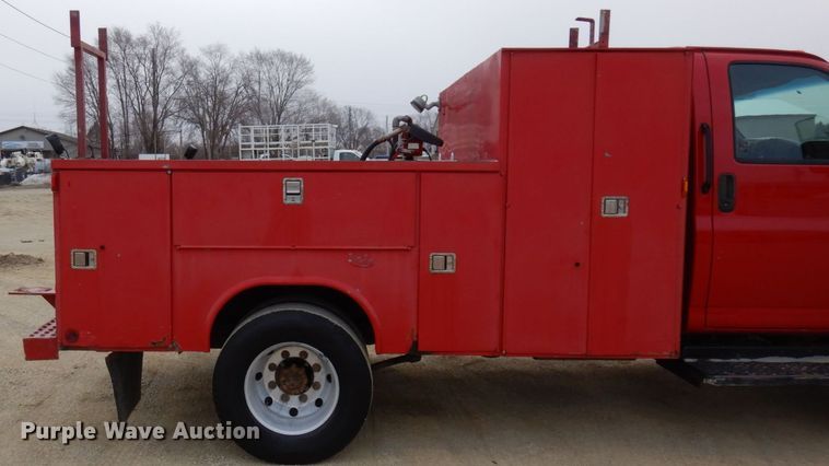 image for item KU9866 2006 Chevrolet C4500  utility / service truck