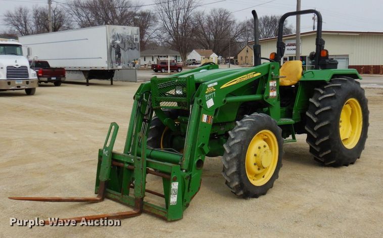 image for item KU9868 2014 John Deere 5065E  MFWD tractor