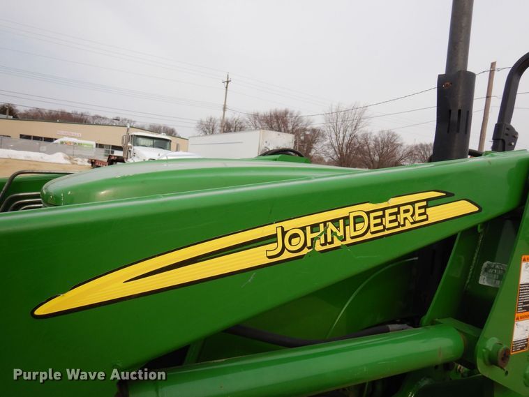 image for item KU9868 2014 John Deere 5065E  MFWD tractor