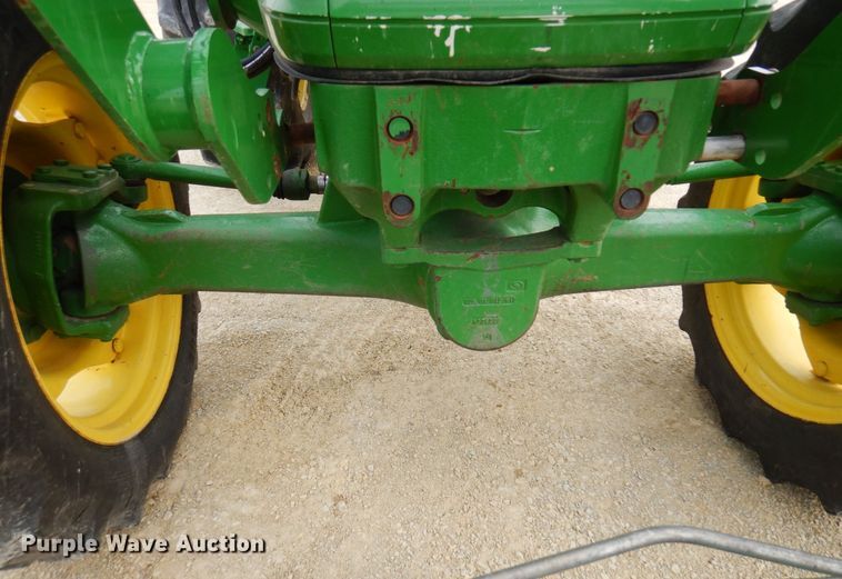 image for item KU9868 2014 John Deere 5065E  MFWD tractor