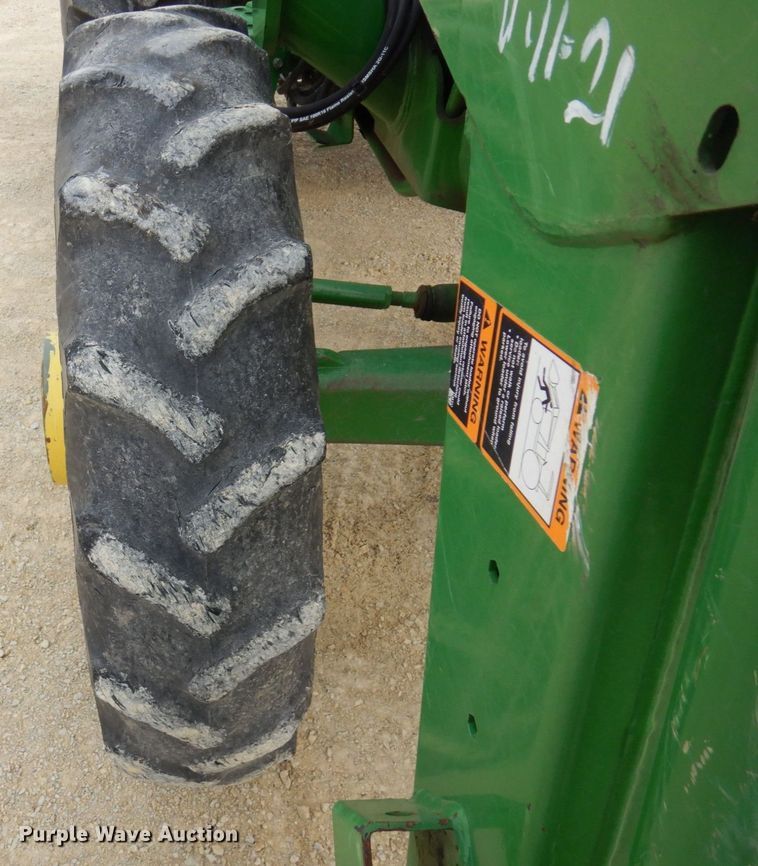 image for item KU9868 2014 John Deere 5065E  MFWD tractor