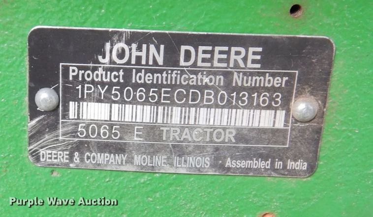 image for item KU9868 2014 John Deere 5065E  MFWD tractor