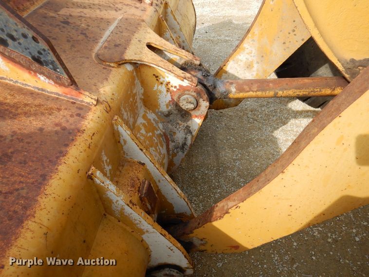 image for item KU9870 1997 Caterpillar 938F  wheel loader