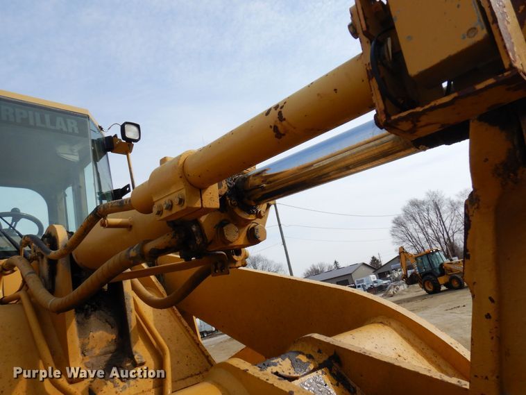image for item KU9870 1997 Caterpillar 938F  wheel loader