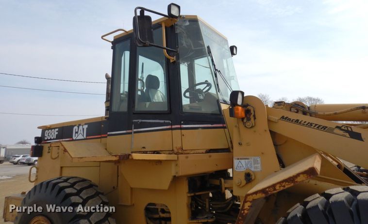 image for item KU9870 1997 Caterpillar 938F  wheel loader