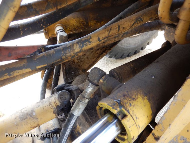 image for item KU9870 1997 Caterpillar 938F  wheel loader