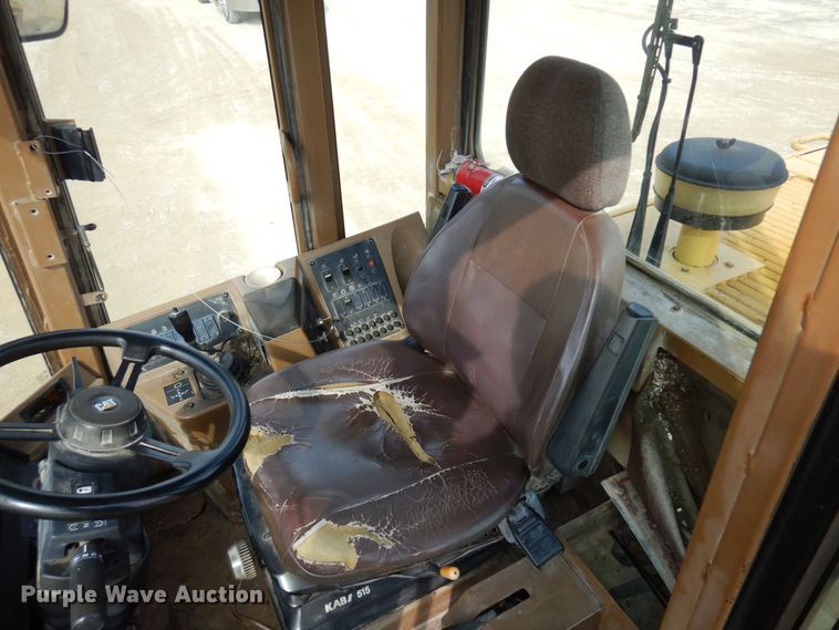 image for item KU9870 1997 Caterpillar 938F  wheel loader