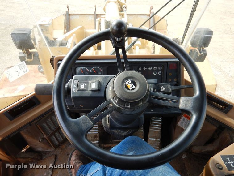 image for item KU9870 1997 Caterpillar 938F  wheel loader