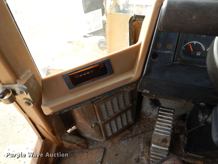 image for item KU9870 1997 Caterpillar 938F  wheel loader