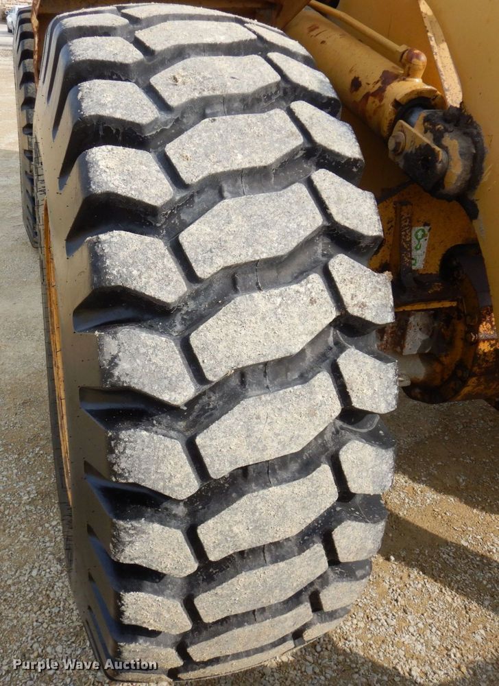image for item KU9870 1997 Caterpillar 938F  wheel loader