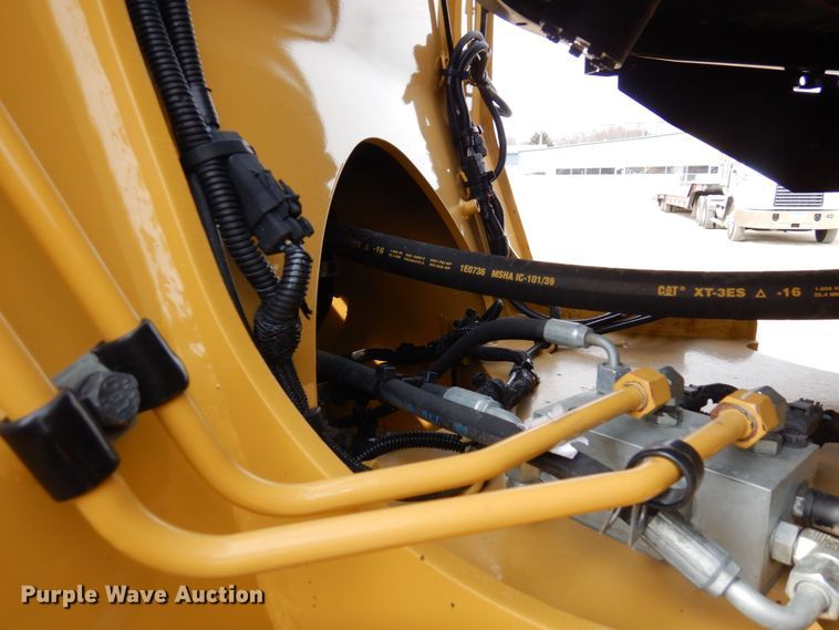 image for item KU9871 2016 Caterpillar 926M  wheel loader