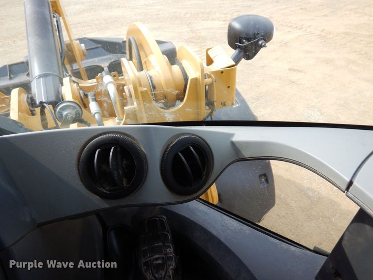 image for item KU9871 2016 Caterpillar 926M  wheel loader