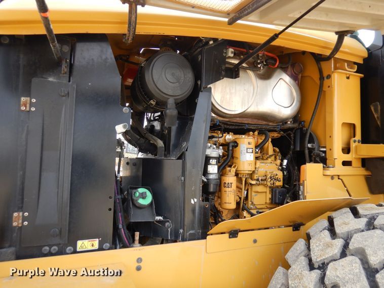 image for item KU9871 2016 Caterpillar 926M  wheel loader