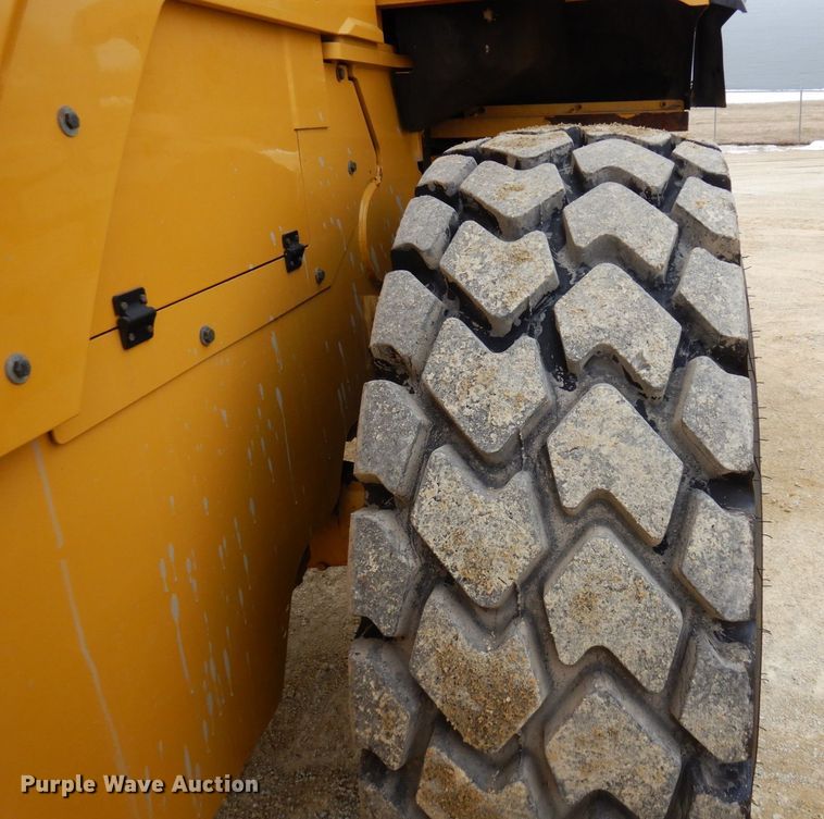 image for item KU9871 2016 Caterpillar 926M  wheel loader