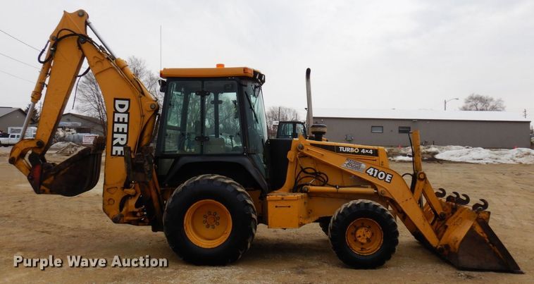 image for item KU9872 2000 John Deere 410E  backhoe