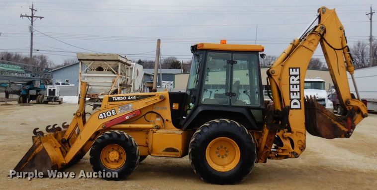 image for item KU9872 2000 John Deere 410E  backhoe