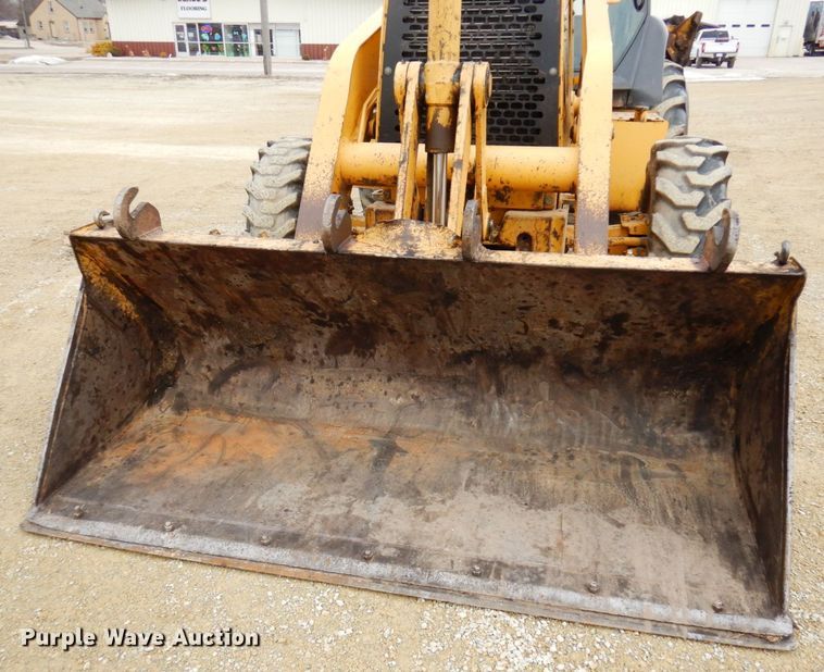 image for item KU9872 2000 John Deere 410E  backhoe