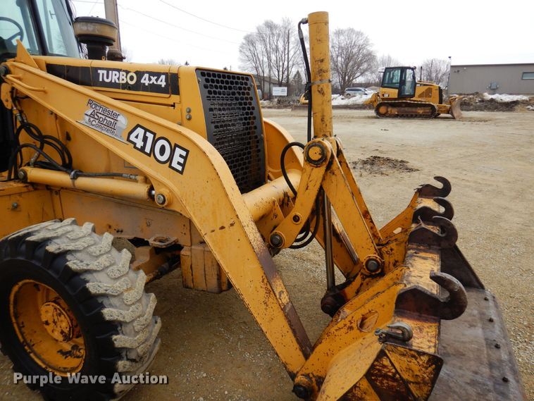 image for item KU9872 2000 John Deere 410E  backhoe