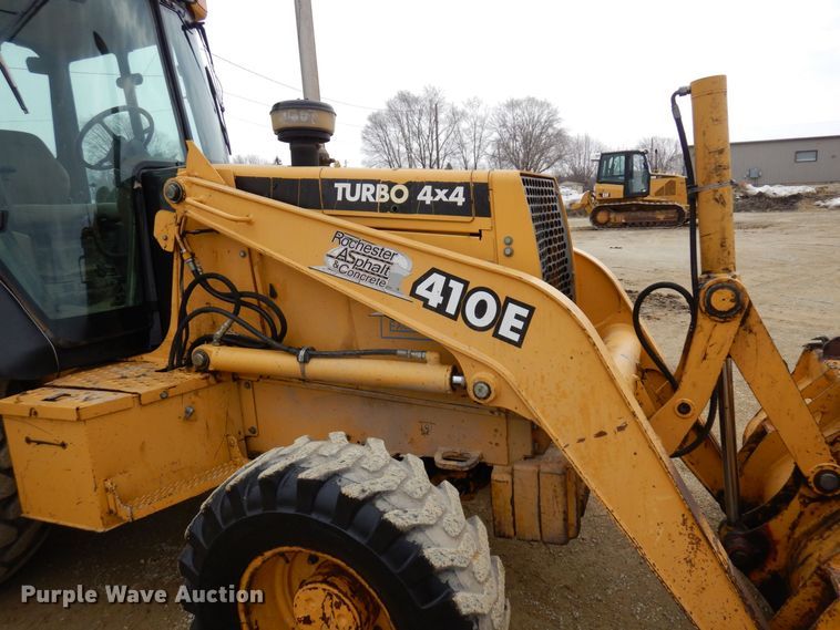 image for item KU9872 2000 John Deere 410E  backhoe
