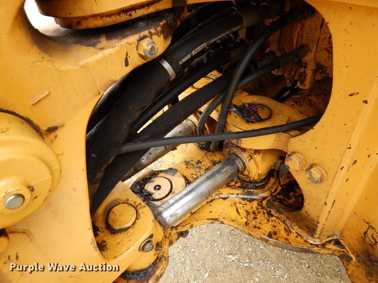 image for item KU9872 2000 John Deere 410E  backhoe