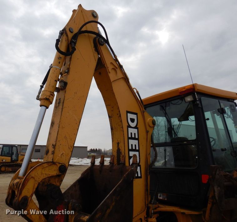 image for item KU9872 2000 John Deere 410E  backhoe