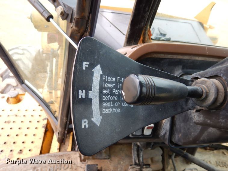 image for item KU9872 2000 John Deere 410E  backhoe