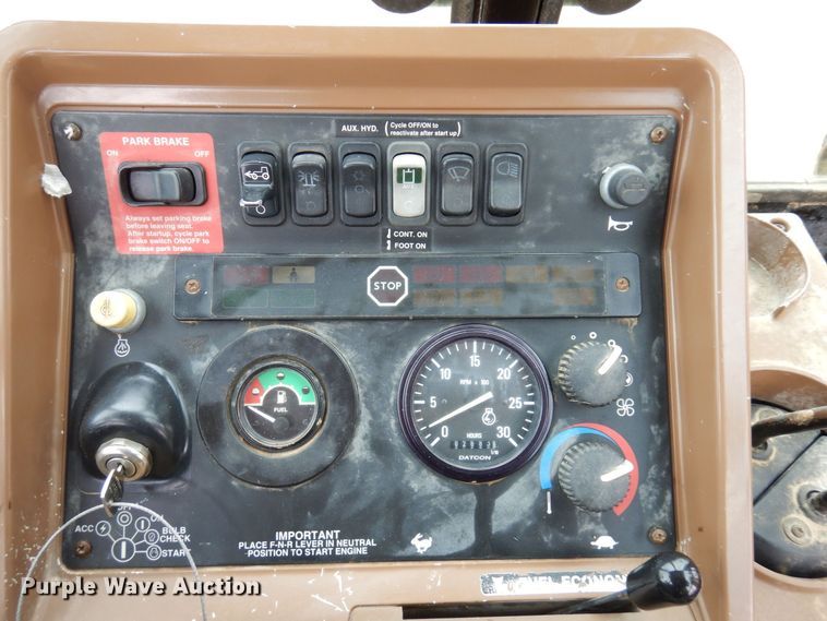 image for item KU9872 2000 John Deere 410E  backhoe