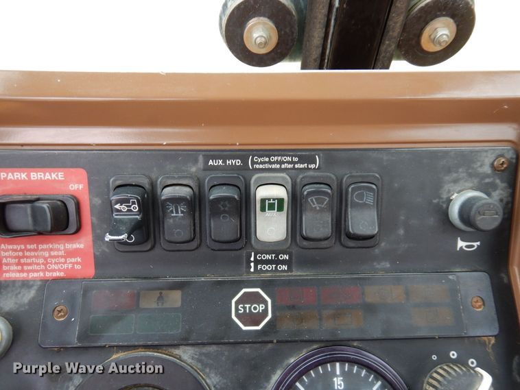 image for item KU9872 2000 John Deere 410E  backhoe