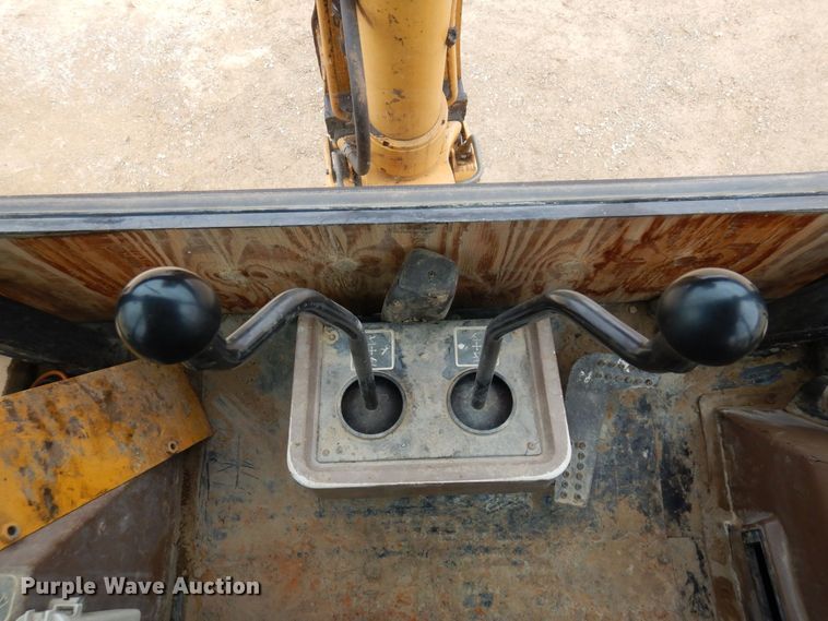 image for item KU9872 2000 John Deere 410E  backhoe