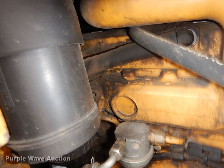 image for item KU9872 2000 John Deere 410E  backhoe