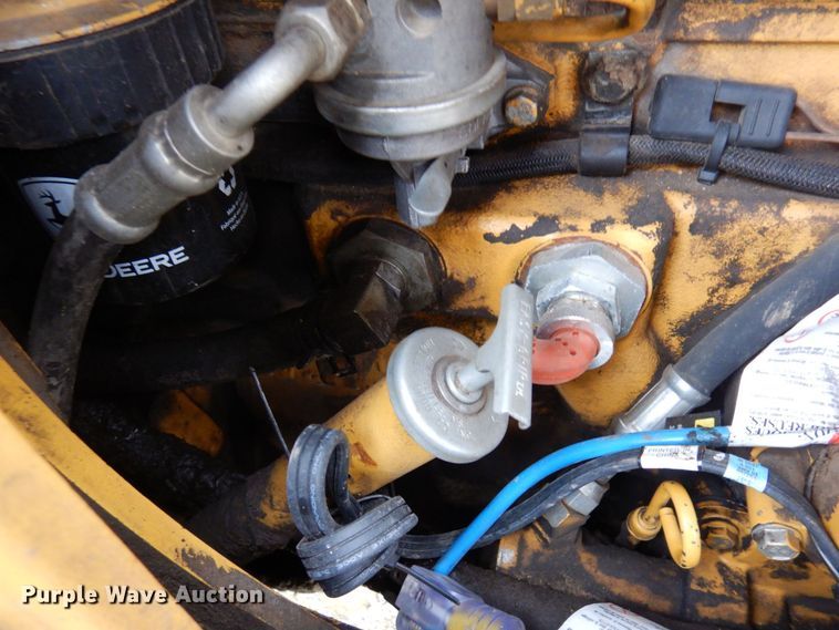 image for item KU9872 2000 John Deere 410E  backhoe