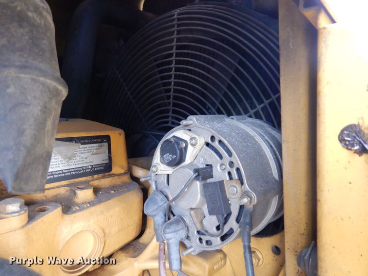 image for item KU9872 2000 John Deere 410E  backhoe