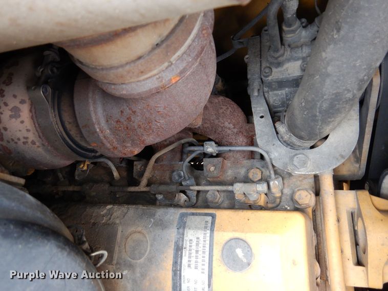 image for item KU9872 2000 John Deere 410E  backhoe