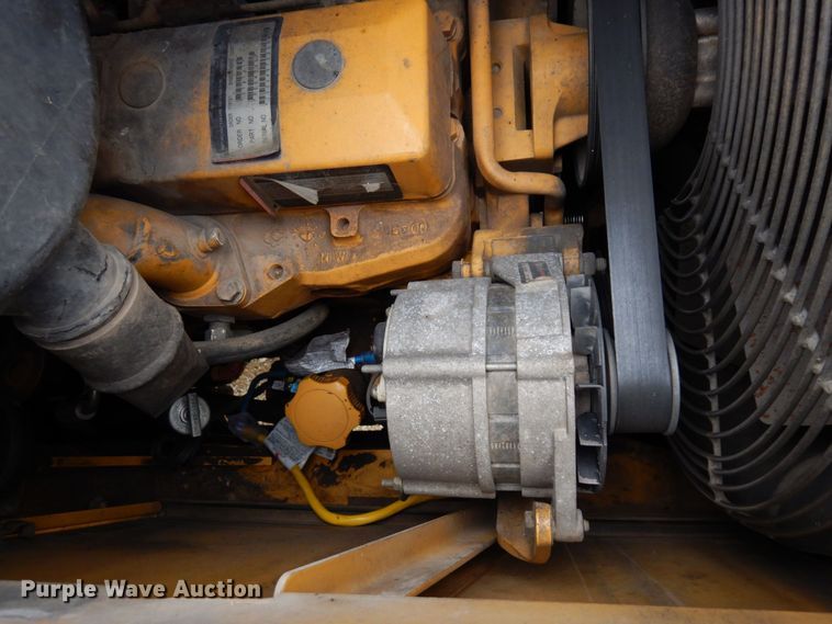 image for item KU9872 2000 John Deere 410E  backhoe