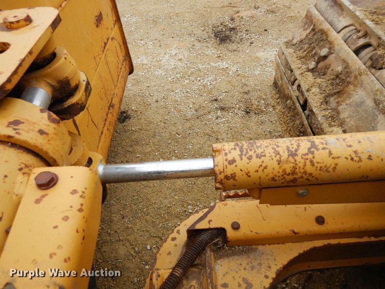image for item KU9873 2011 Caterpillar D5K LGP  dozer