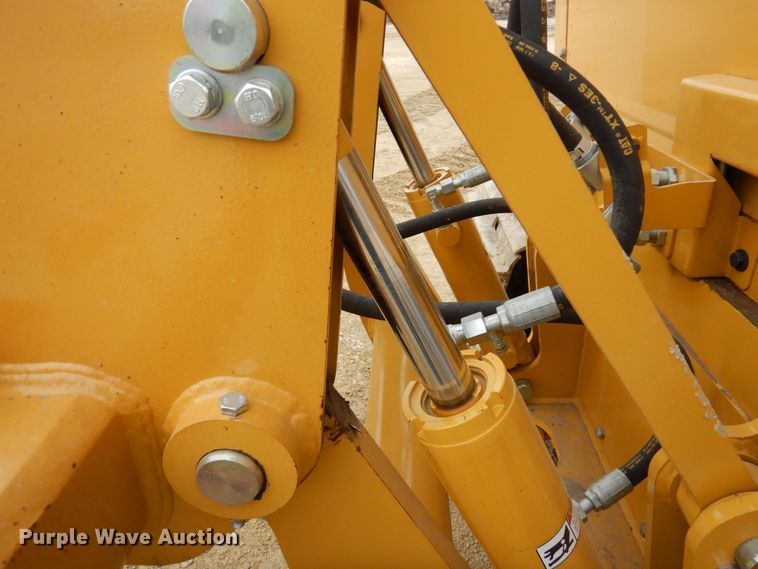 image for item KU9873 2011 Caterpillar D5K LGP  dozer