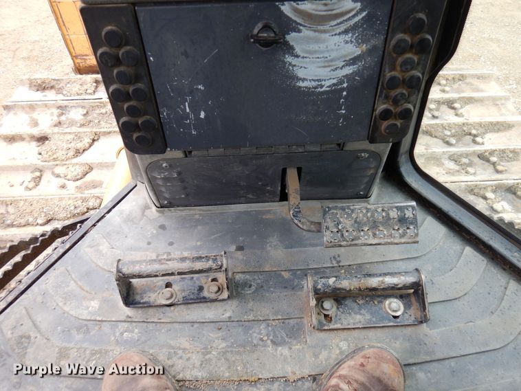 image for item KU9873 2011 Caterpillar D5K LGP  dozer