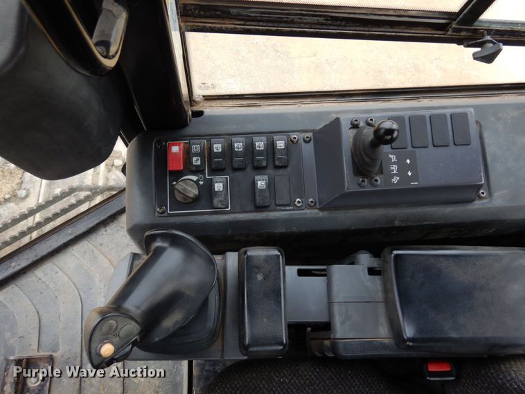 image for item KU9873 2011 Caterpillar D5K LGP  dozer