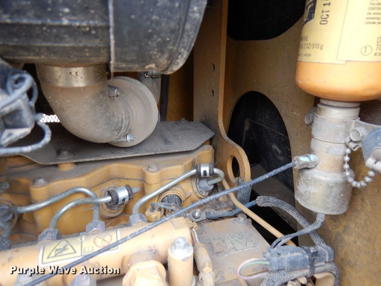 image for item KU9873 2011 Caterpillar D5K LGP  dozer