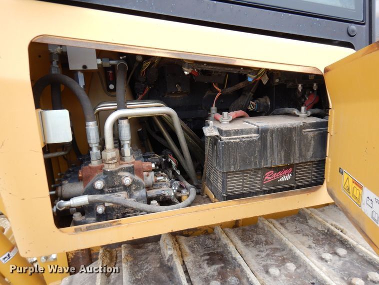 image for item KU9873 2011 Caterpillar D5K LGP  dozer