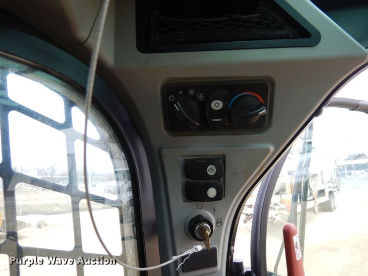 image for item KU9874 2016 Caterpillar 279D  tracked skid steer loader