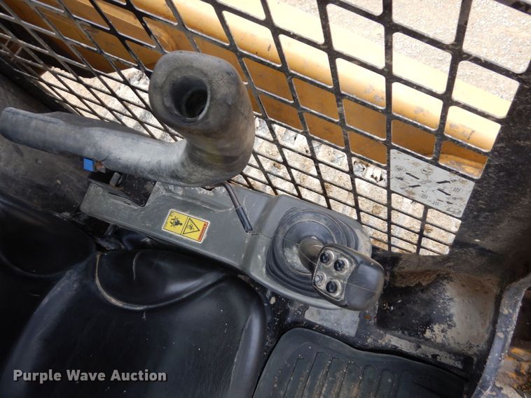 image for item KU9875 2015 Caterpillar 289D  tracked skid steer loader