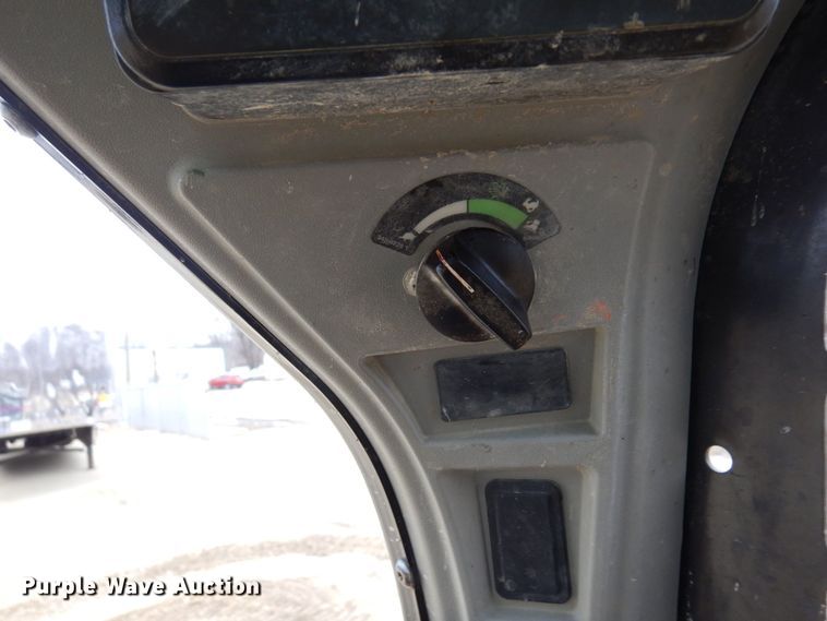 image for item KU9875 2015 Caterpillar 289D  tracked skid steer loader