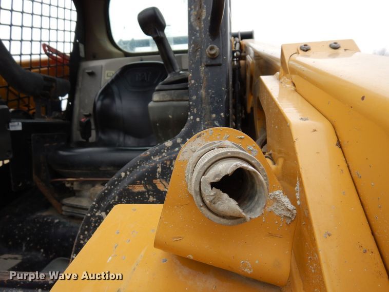 image for item KU9876 2017 Caterpillar 289D  tracked skid steer loader