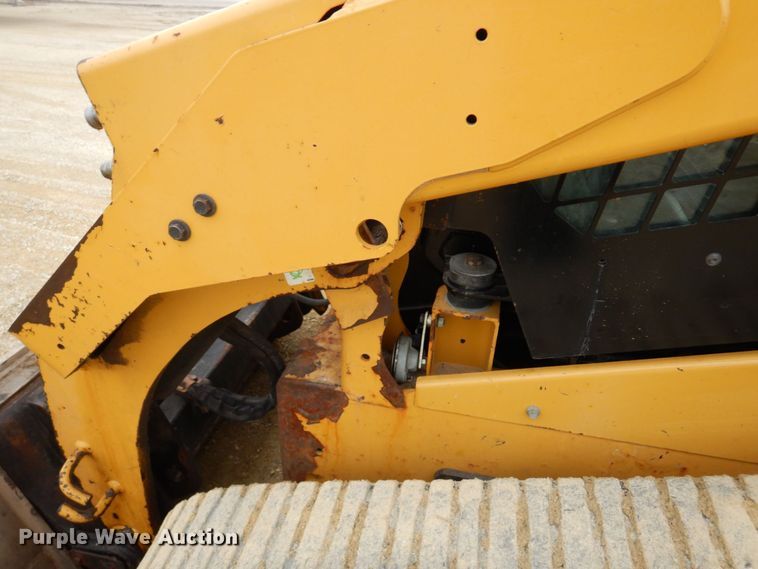 image for item KU9877 2017 Caterpillar 279D  tracked skid steer loader