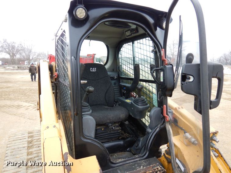 image for item KU9877 2017 Caterpillar 279D  tracked skid steer loader