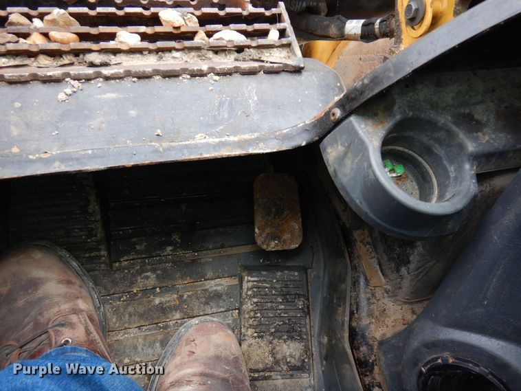 image for item KU9877 2017 Caterpillar 279D  tracked skid steer loader