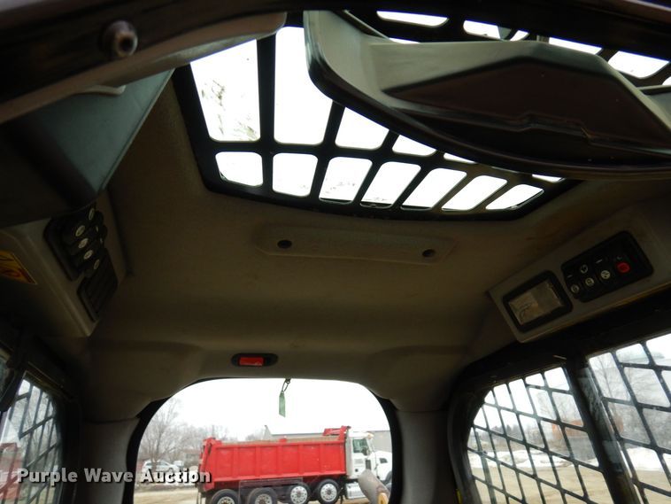 image for item KU9877 2017 Caterpillar 279D  tracked skid steer loader